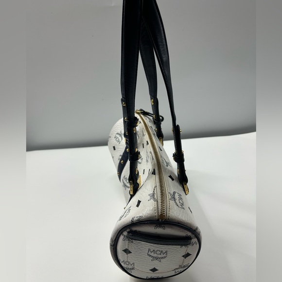 MCM Handbag - Picture 4 of 10